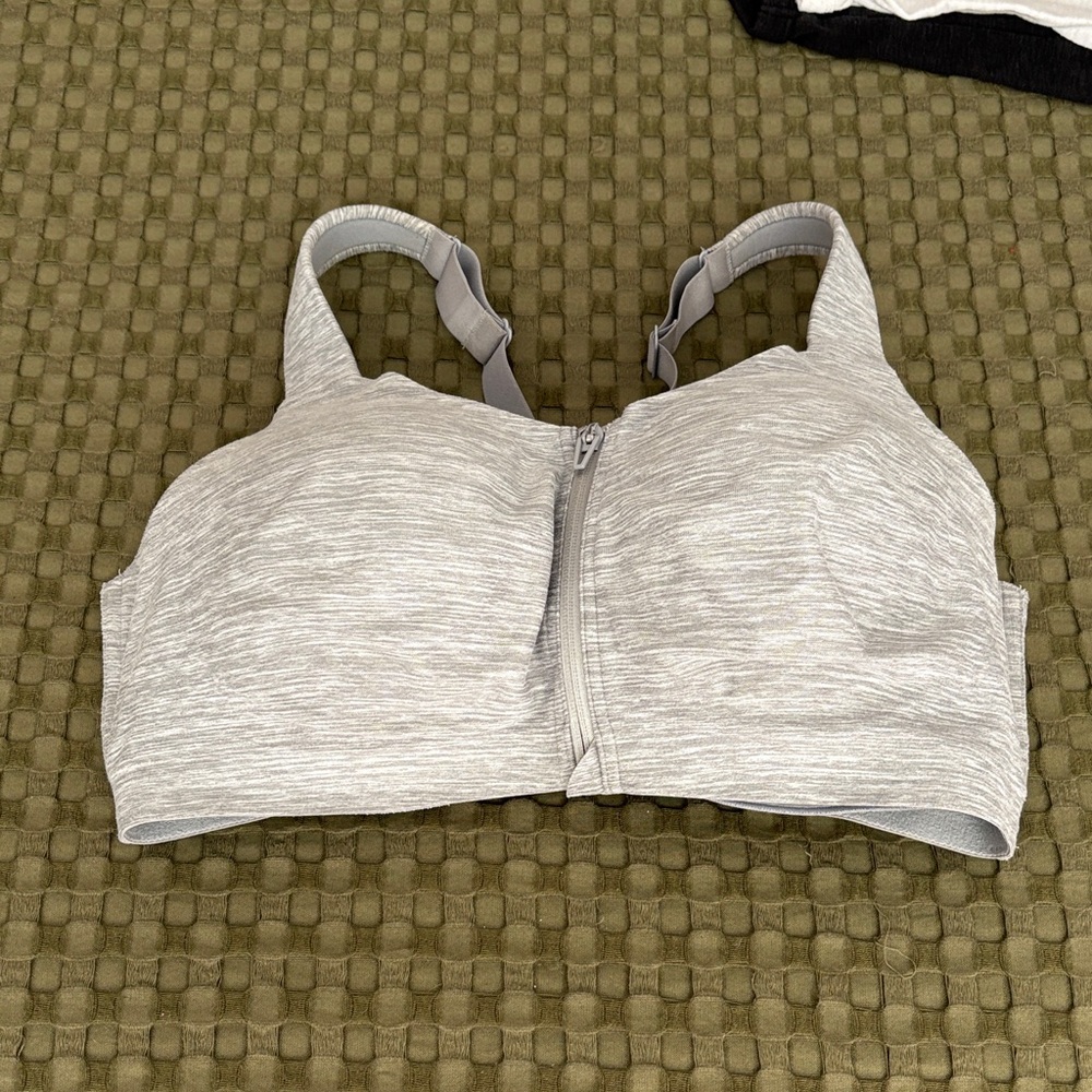 Victoria's Secret Light Gray Sports Bra